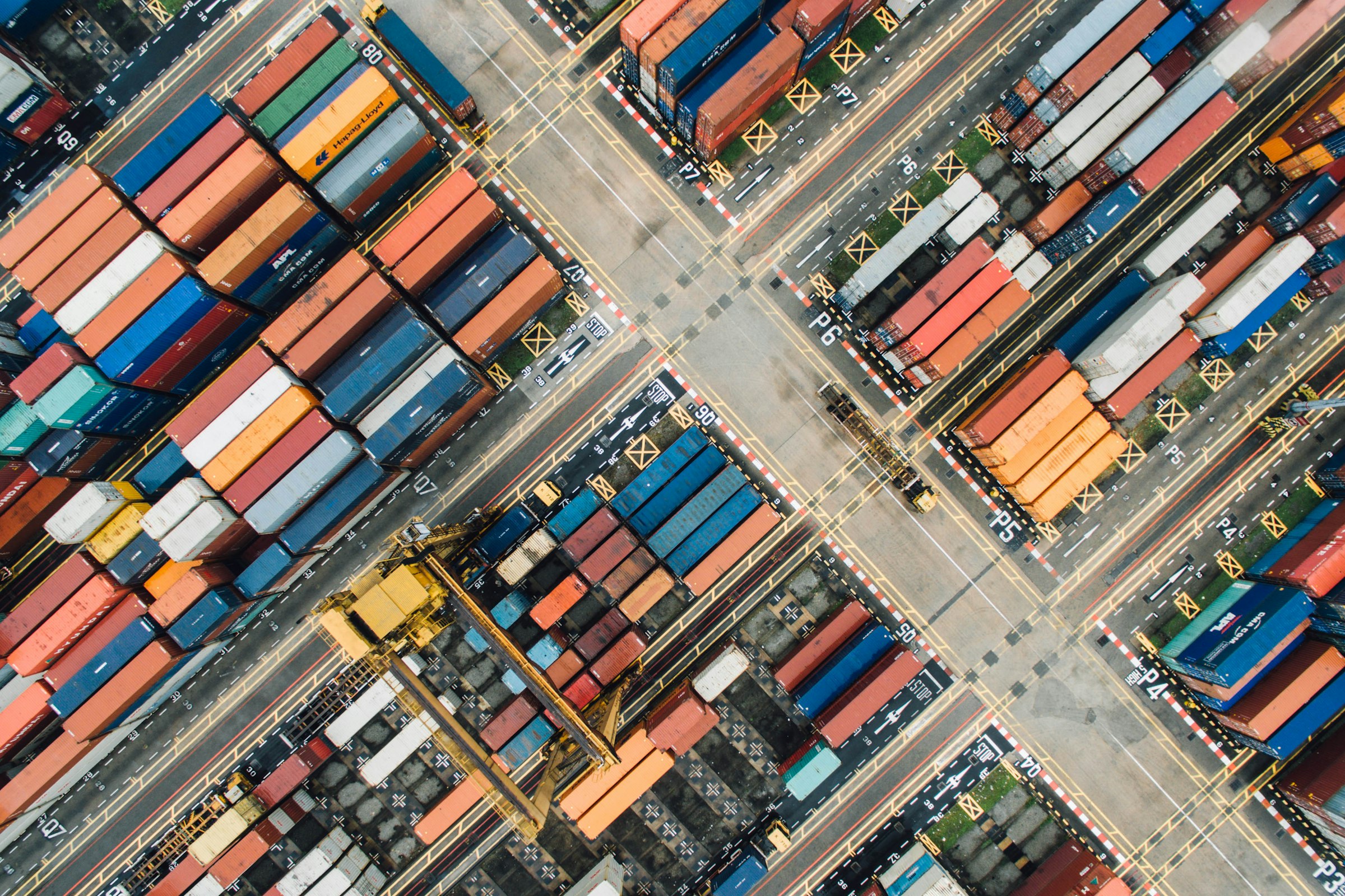 Ocean or Air? Reading the 2026 Freight Market Before You Book